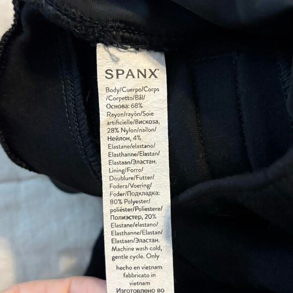 Spanx Size S Ponte Flare Pants Black Shaping Pull On - Picture 7 of 8